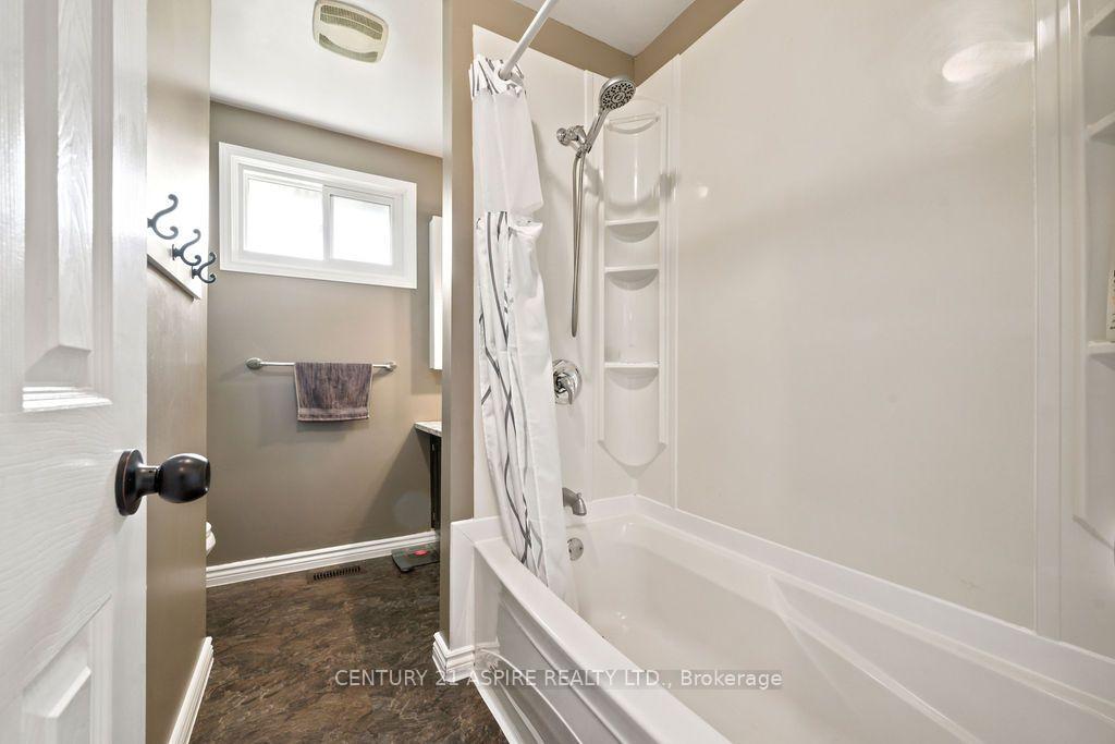 Photo 31 of 23 Roy Street, Petawawa, Petawawa — HOMEH
