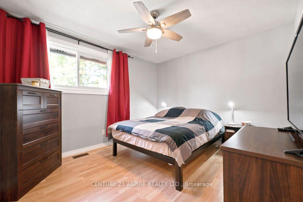 Photo 33 of 23 Roy Street, Petawawa, Petawawa — HOMEH
