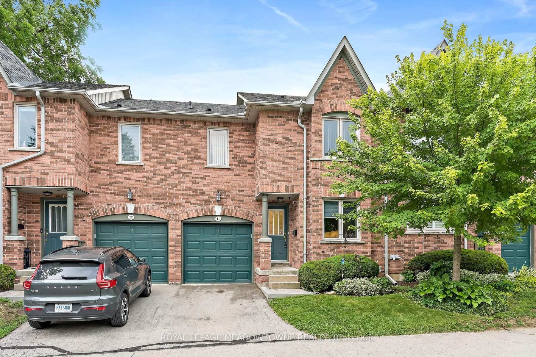 Photo 2 of Unit 11, 76 River Drive, Halton Hills, Georgetown — HOMEH