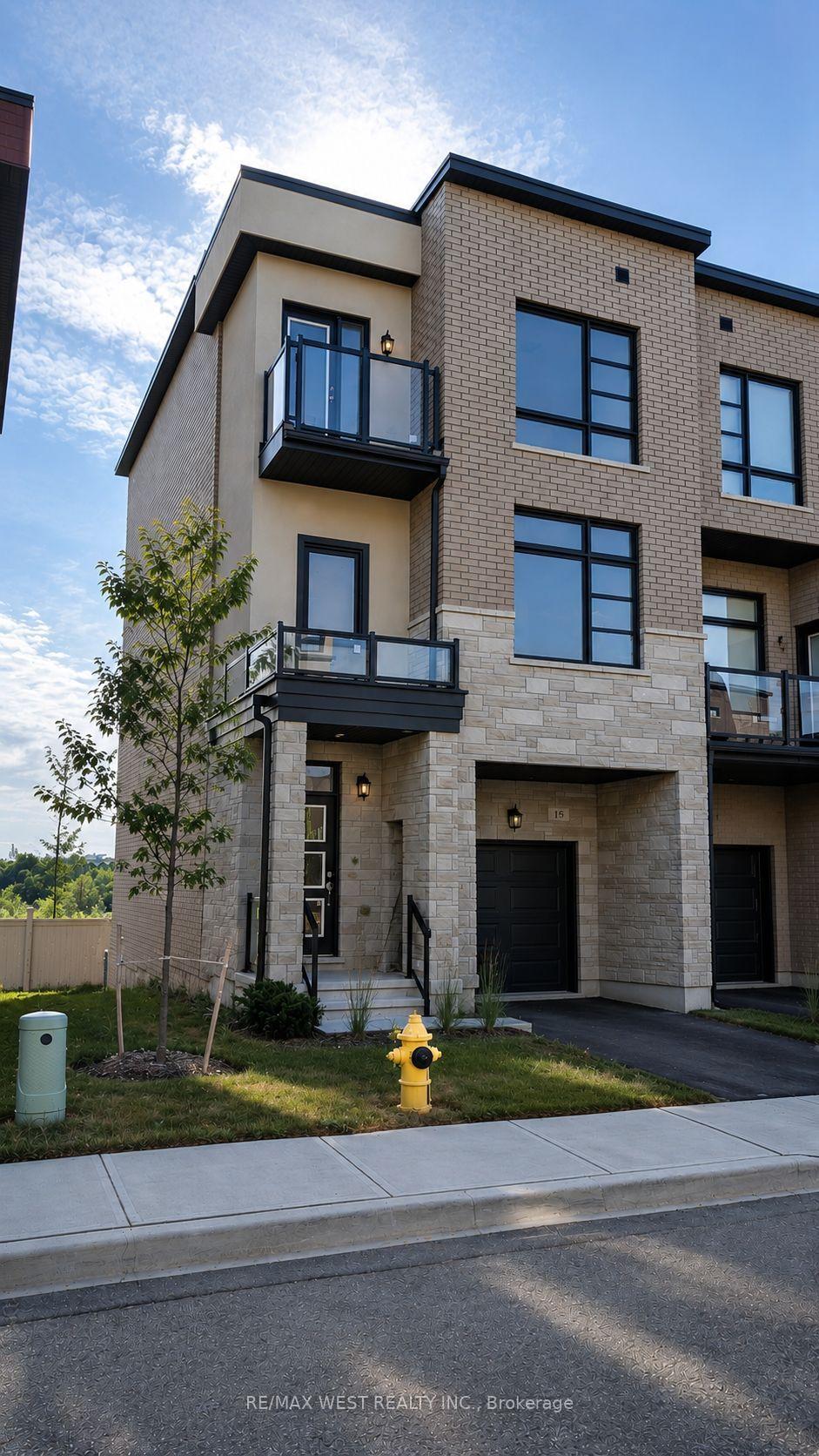 Photo 1 of 15 Inverary Crescent, Vaughan, Kleinburg — HOMEH