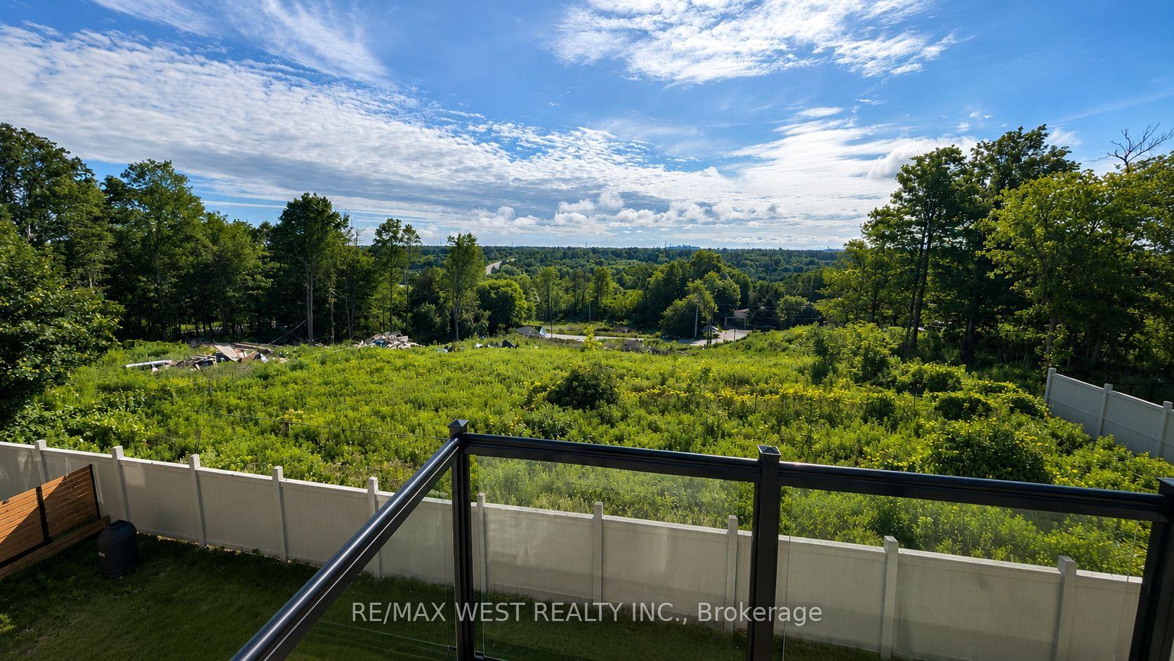 Photo 27 of 15 Inverary Crescent, Vaughan, Kleinburg — HOMEH