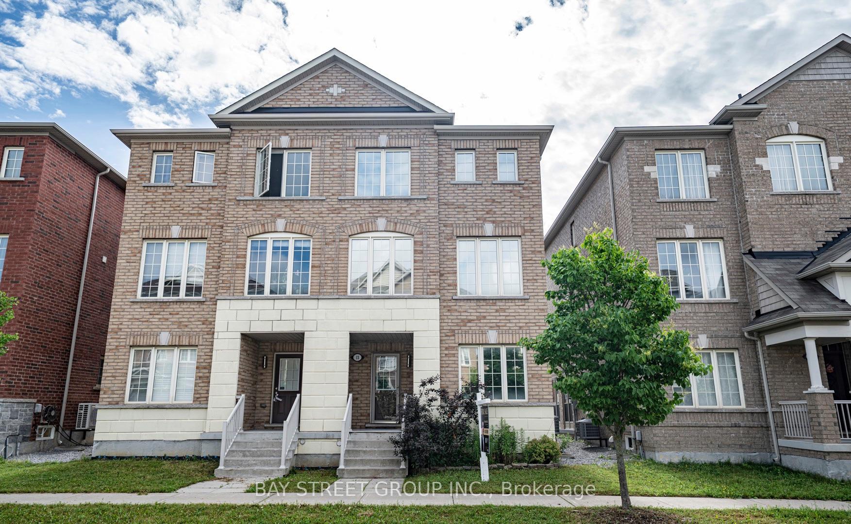 Front of 13 Highbury Court