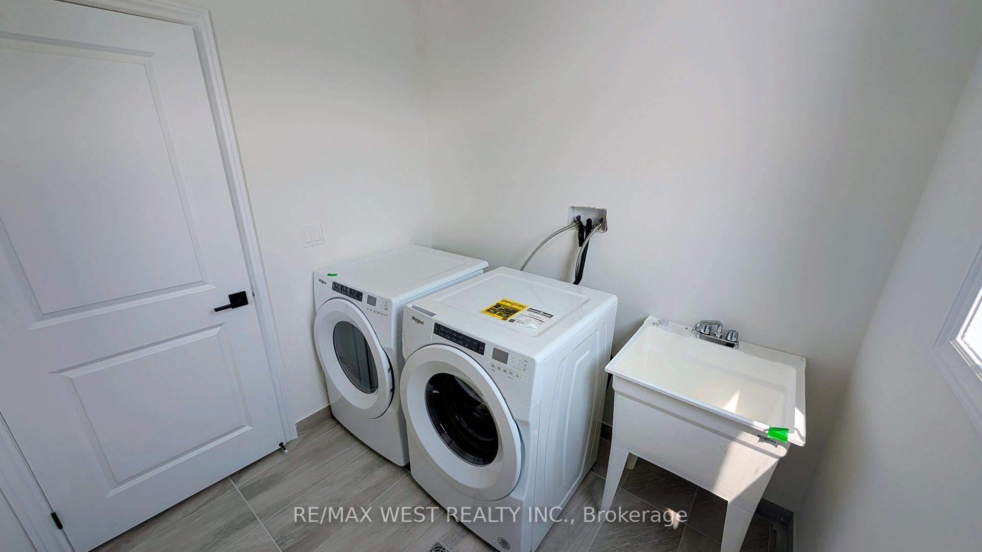 Photo 19 of 91 Inverary Crescent, Vaughan, Kleinburg — HOMEH