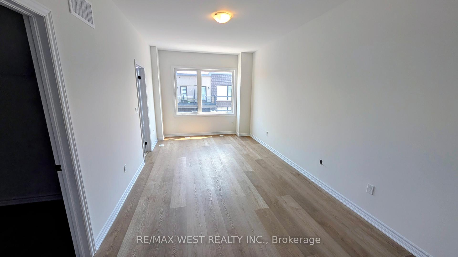 Photo 26 of 91 Inverary Crescent, Vaughan, Kleinburg — HOMEH
