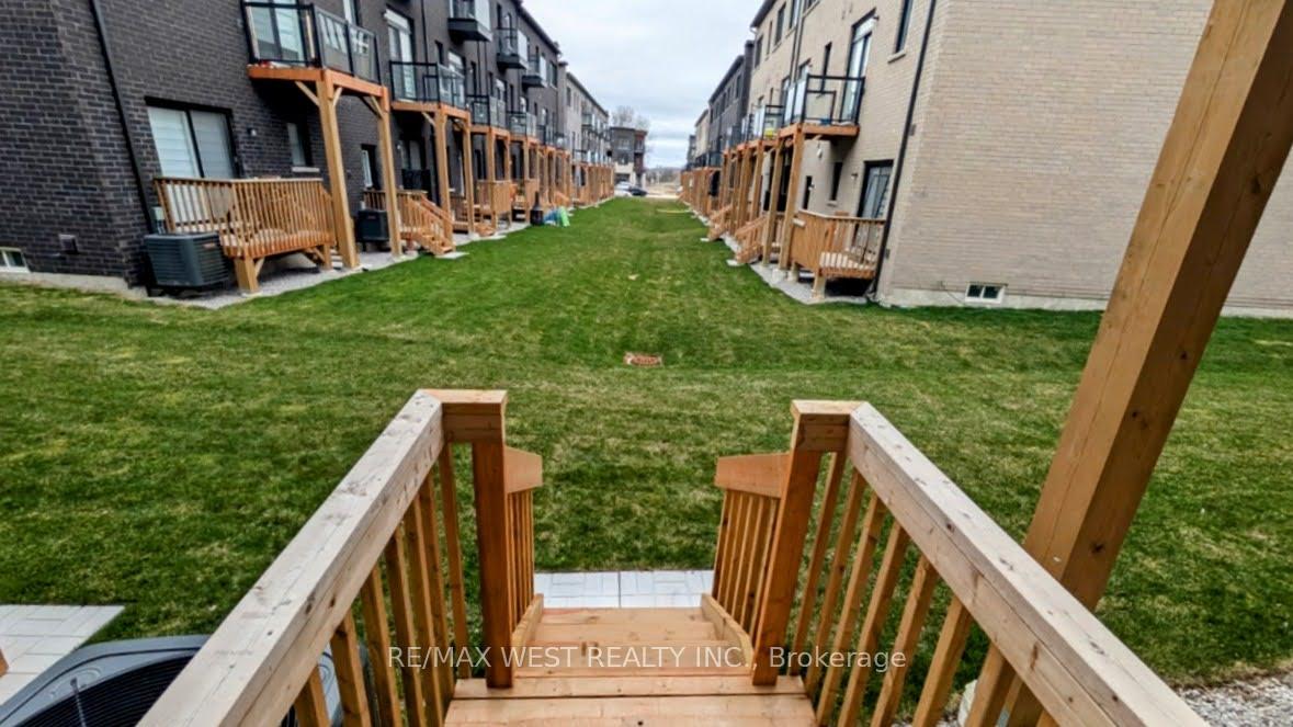 Photo 7 of 106 Wascana Road, Vaughan, Elder Mills — HOMEH