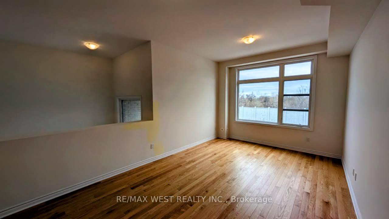 Photo 11 of 106 Wascana Road, Vaughan, Elder Mills — HOMEH