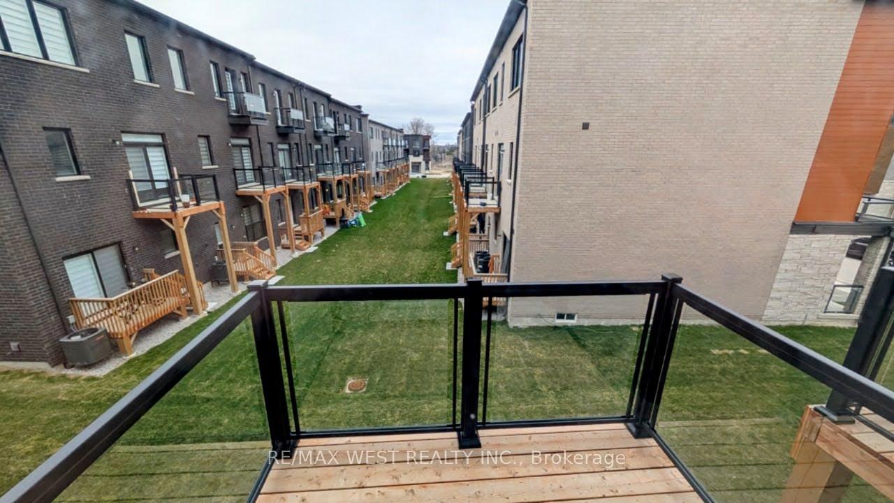 Photo 15 of 106 Wascana Road, Vaughan, Elder Mills — HOMEH