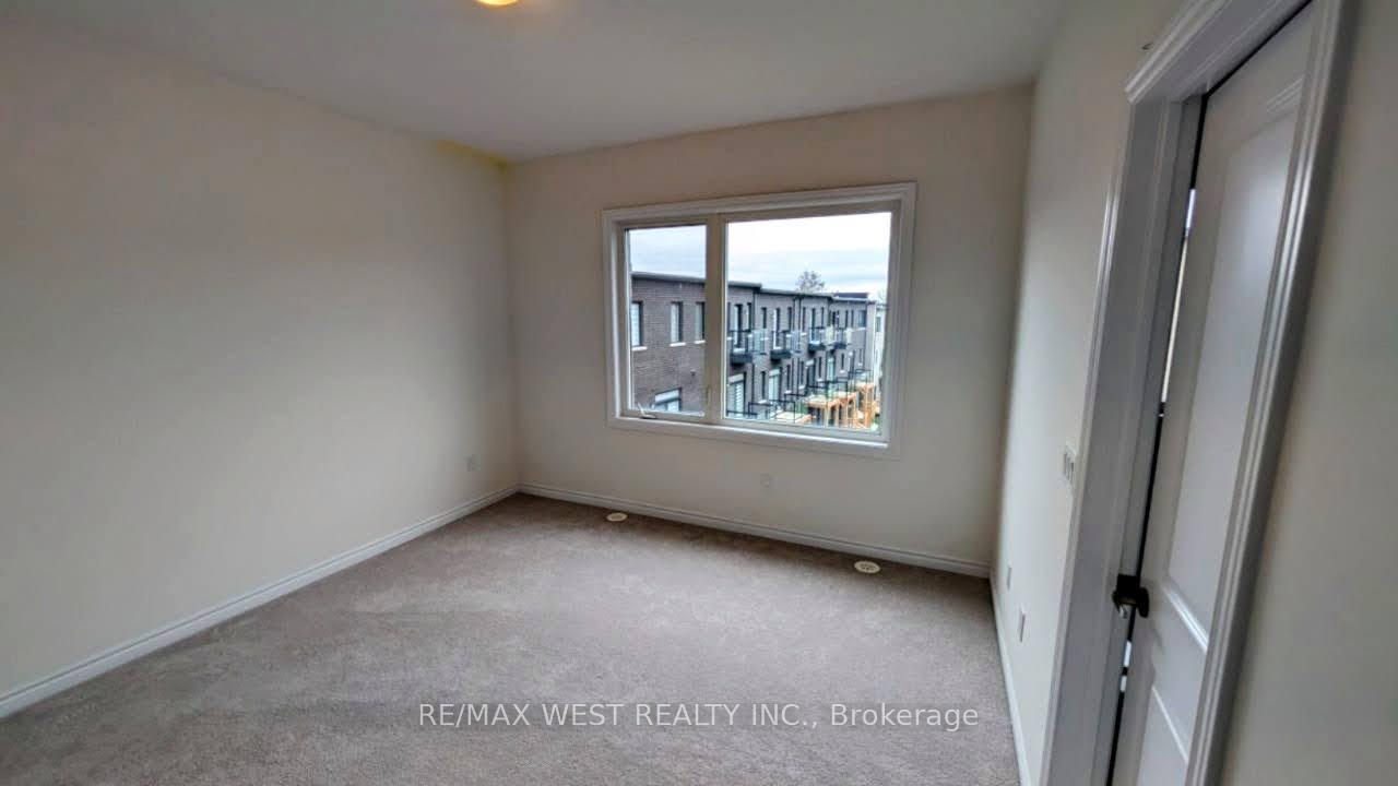 Photo 17 of 106 Wascana Road, Vaughan, Elder Mills — HOMEH
