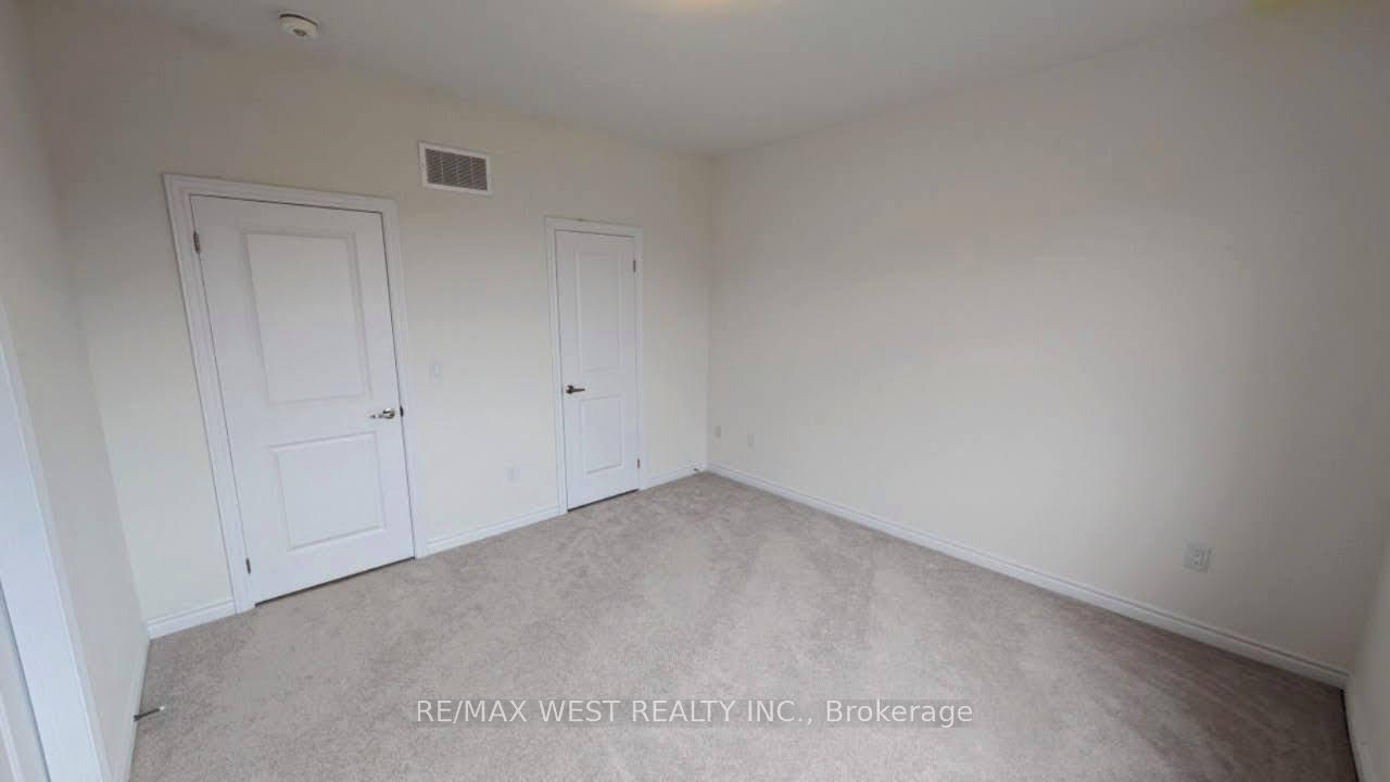 Photo 18 of 106 Wascana Road, Vaughan, Elder Mills — HOMEH