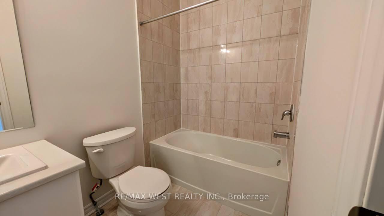 Photo 25 of 106 Wascana Road, Vaughan, Elder Mills — HOMEH