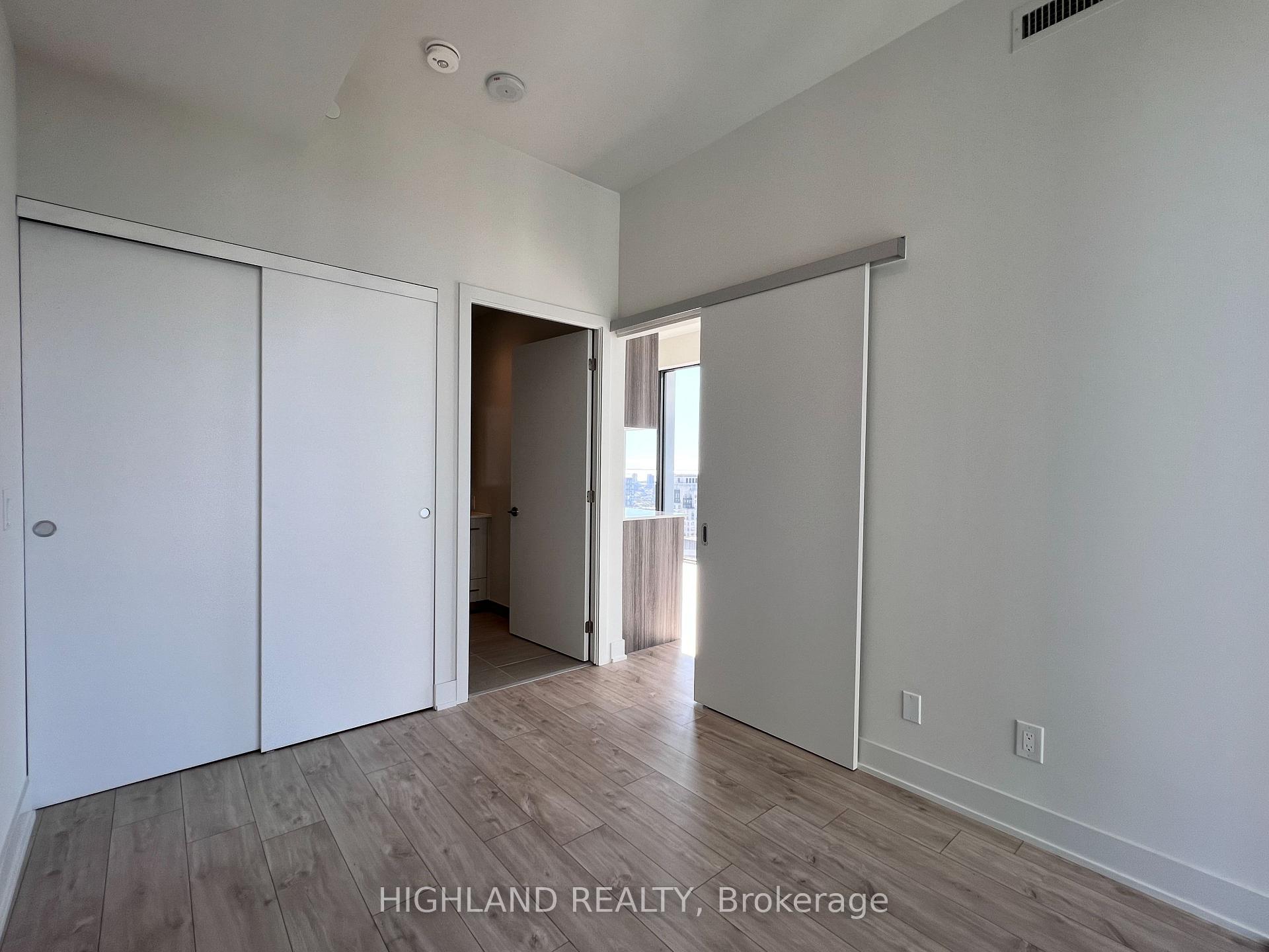 Photo 26 of Unit 3802, 8 Cumberland Street, Toronto, The Annex — HOMEH