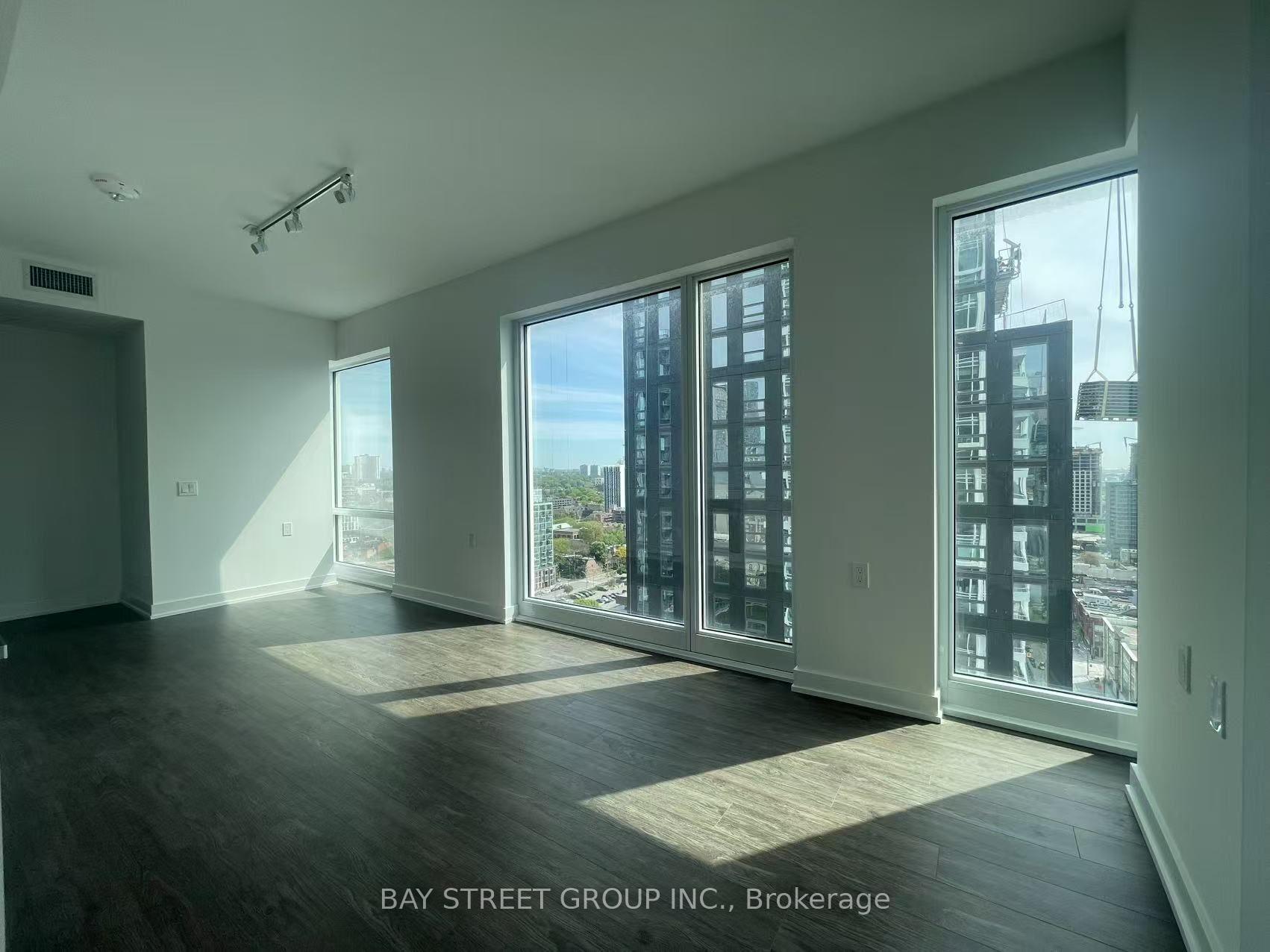 Photo 4 of Unit 2003, 88 Queen Street E, Toronto, Church-Yonge Corridor — HOMEH