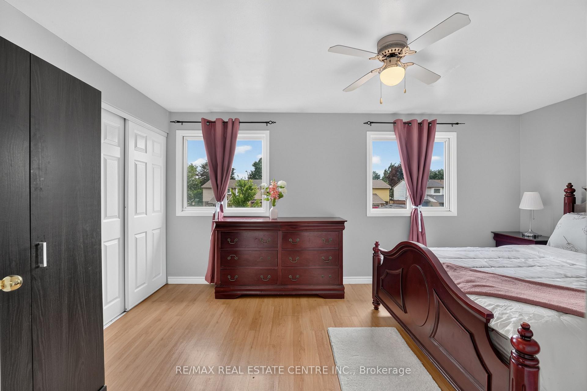 Photo 17 of 23 Burbank Crescent, Orangeville — HOMEH