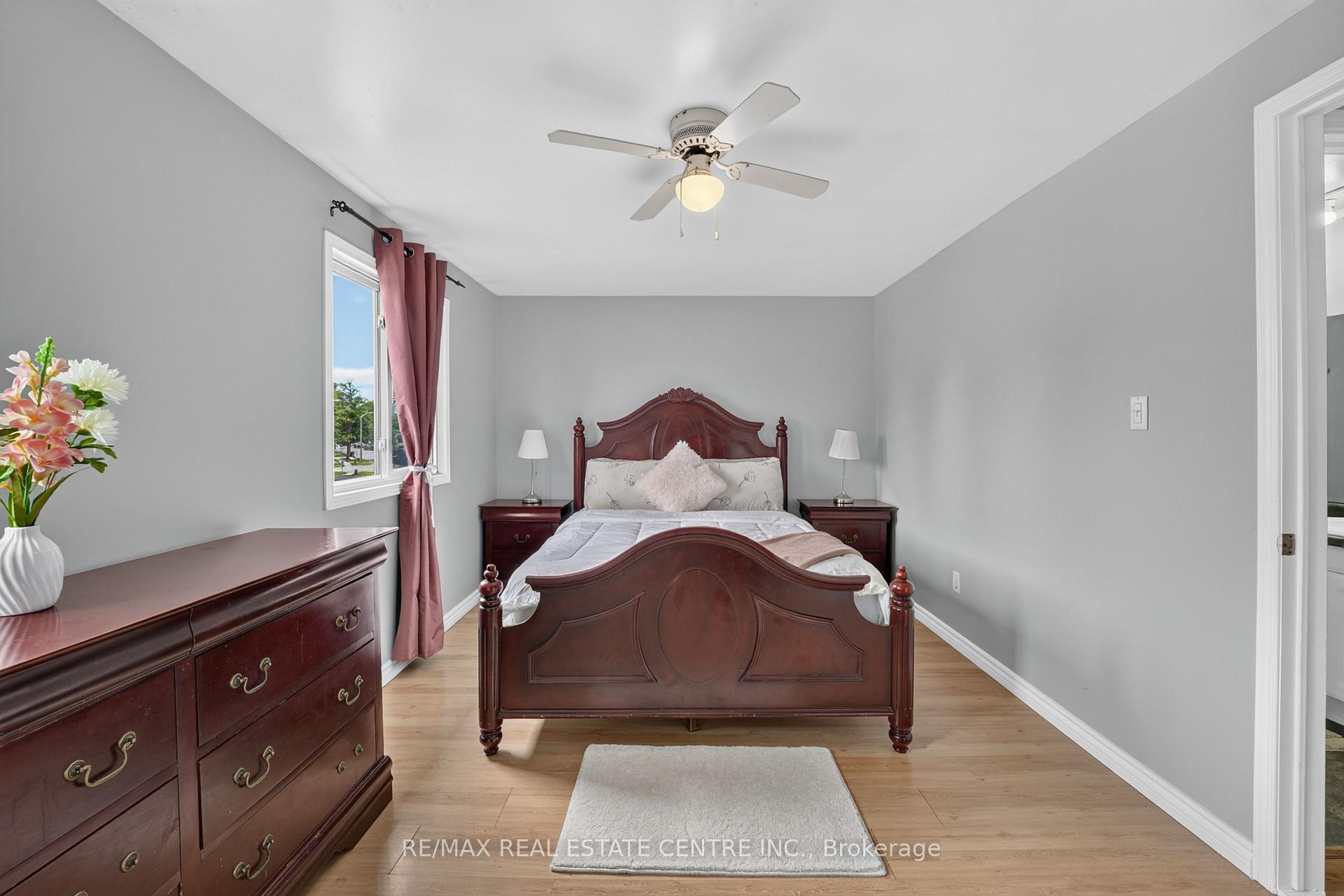 Photo 18 of 23 Burbank Crescent, Orangeville — HOMEH