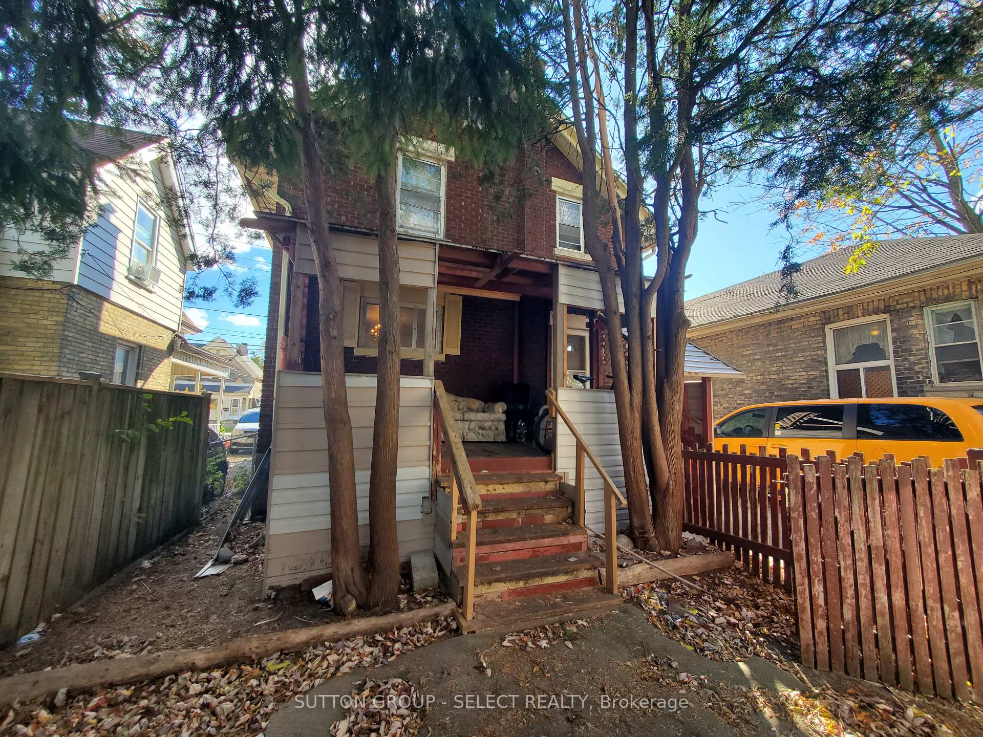 Photo 17 of 764 King Street, London, East L — HOMEH