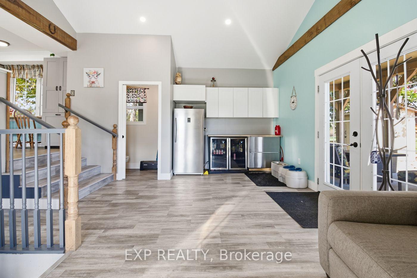 Photo 7 of 9043 Ridge Road, Niagara Falls, Schisler — HOMEH