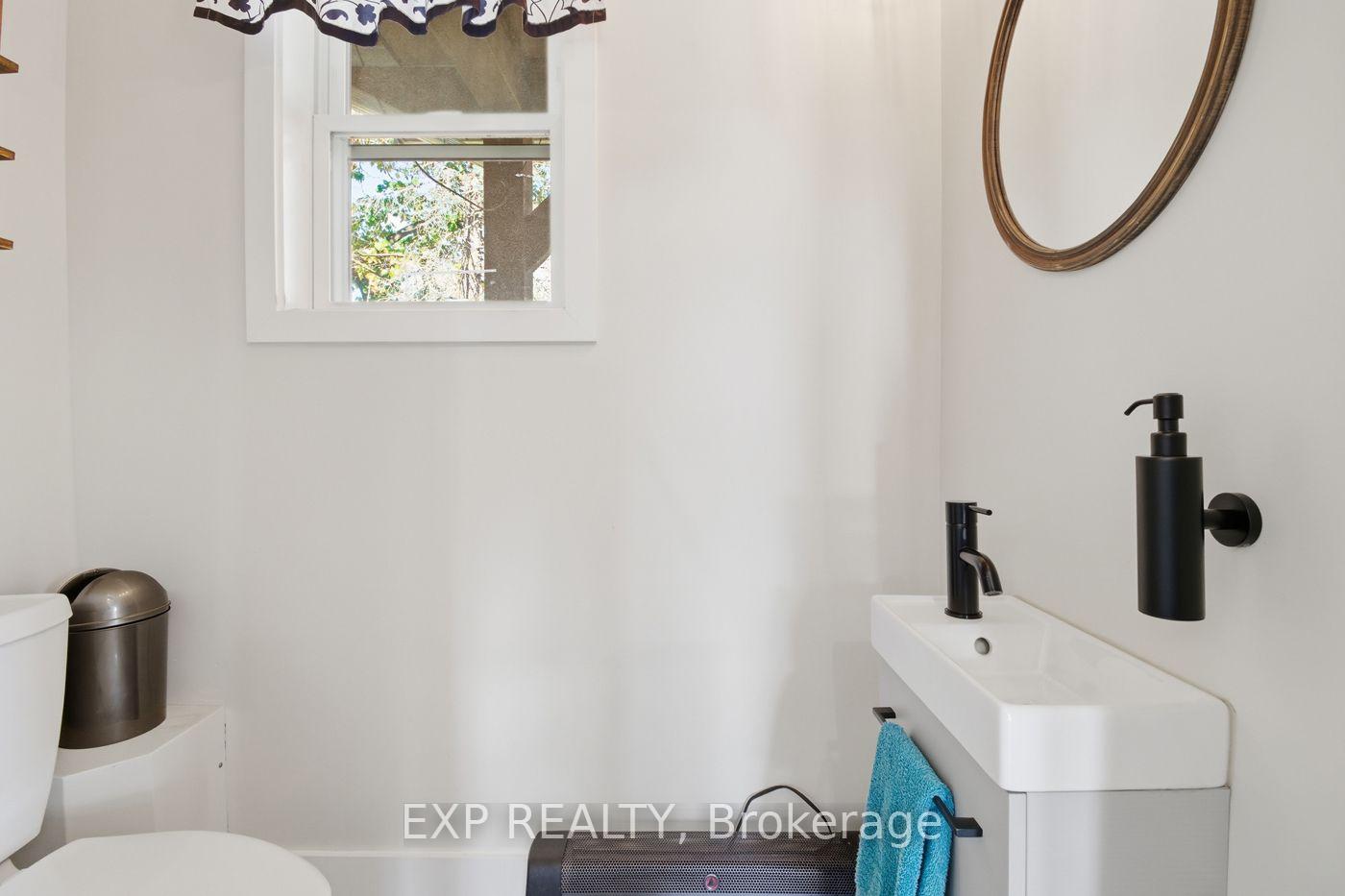 Photo 8 of 9043 Ridge Road, Niagara Falls, Schisler — HOMEH