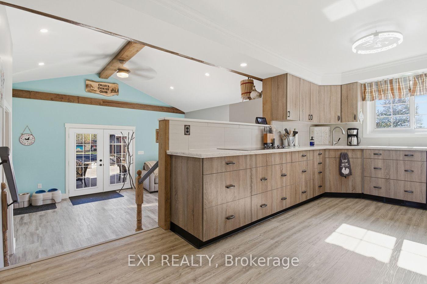 Photo 14 of 9043 Ridge Road, Niagara Falls, Schisler — HOMEH