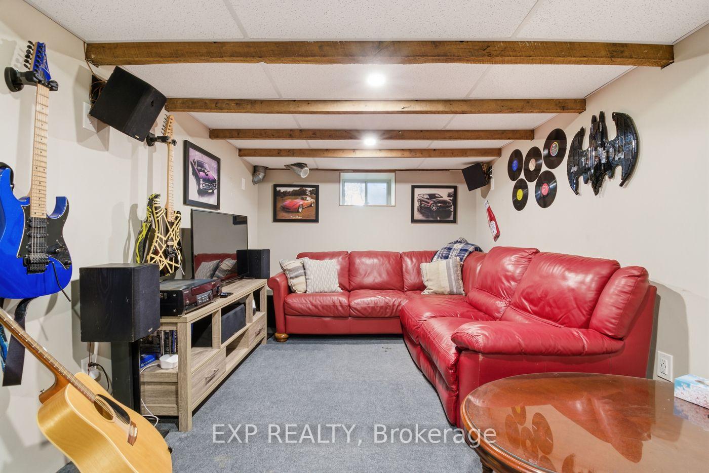 Photo 33 of 9043 Ridge Road, Niagara Falls, Schisler — HOMEH