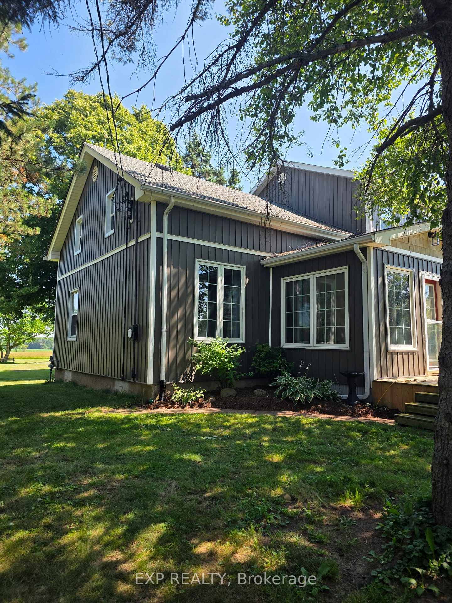 Photo 40 of 9043 Ridge Road, Niagara Falls, Schisler — HOMEH