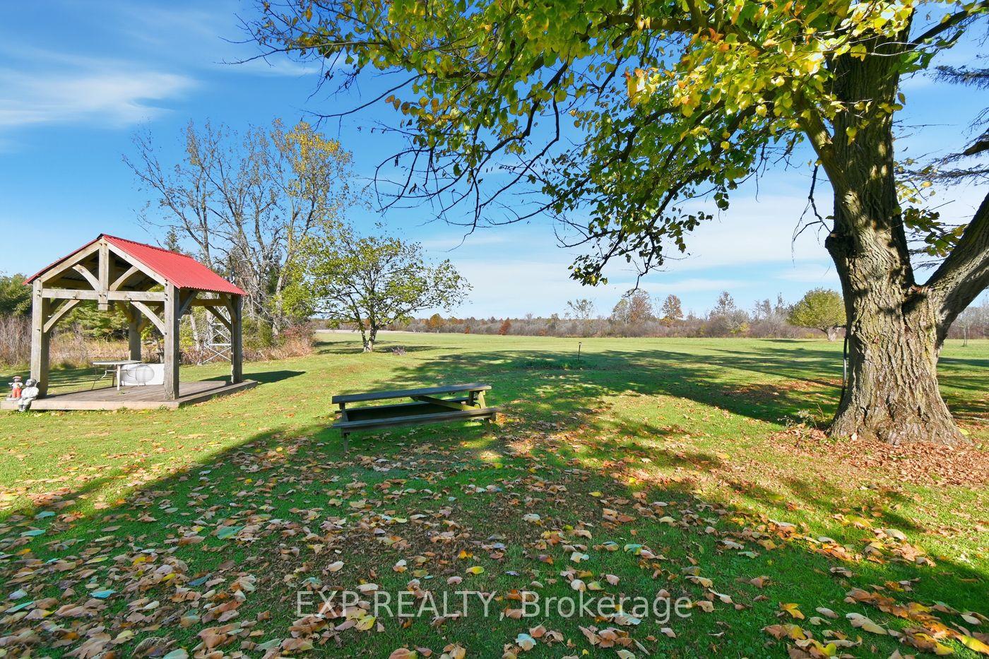 Photo 45 of 9043 Ridge Road, Niagara Falls, Schisler — HOMEH