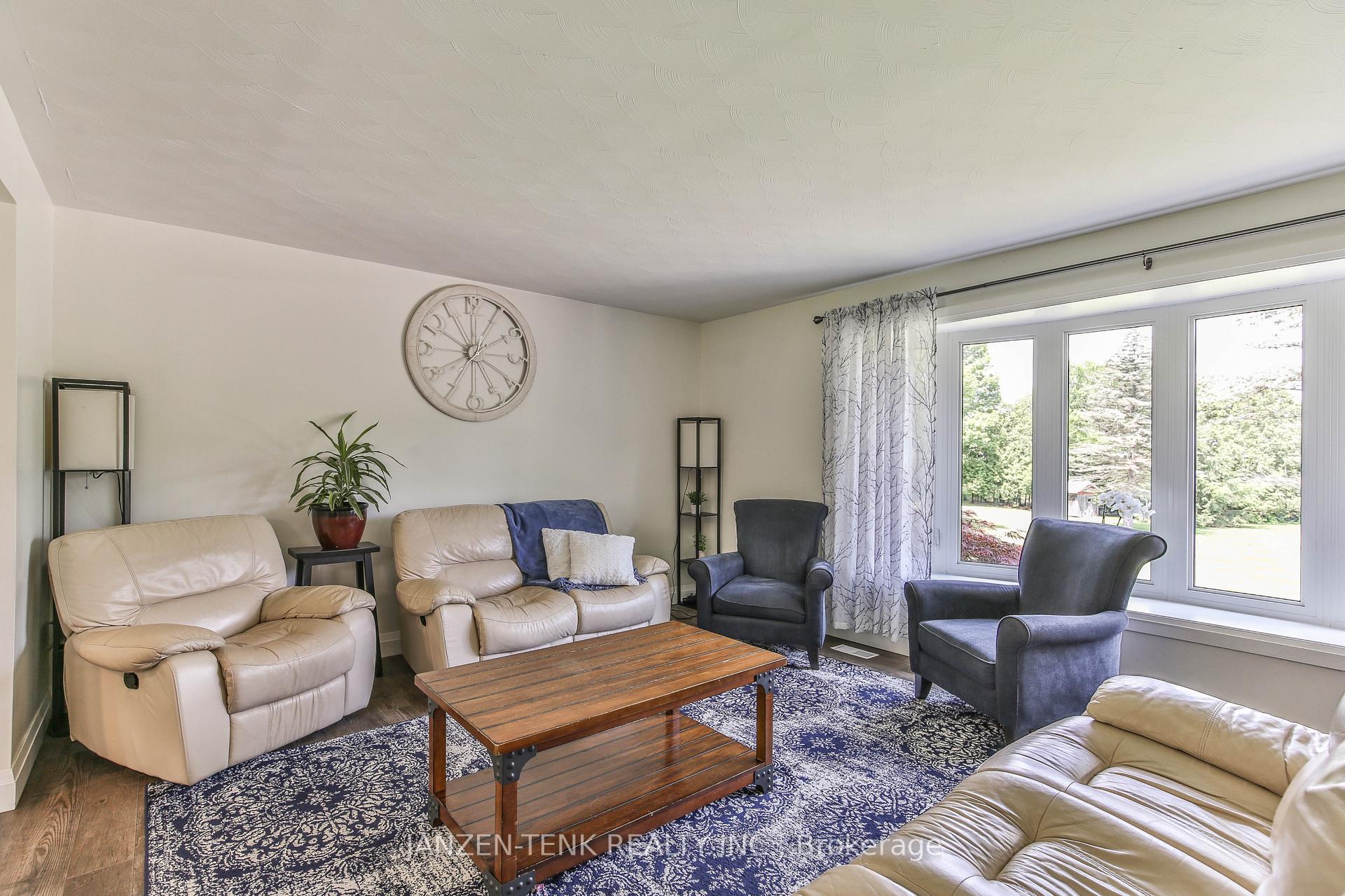 Photo 5 of 9432 Richmond Road, Bayham, Richmond — HOMEH