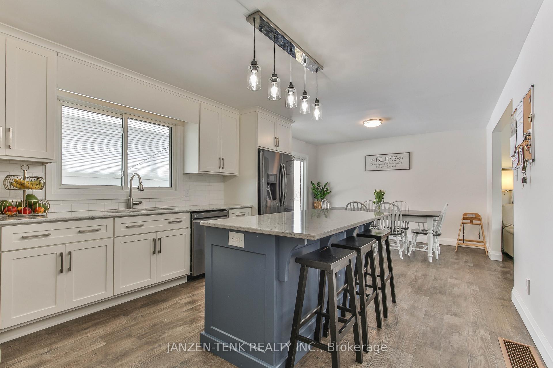 Photo 8 of 9432 Richmond Road, Bayham, Richmond — HOMEH