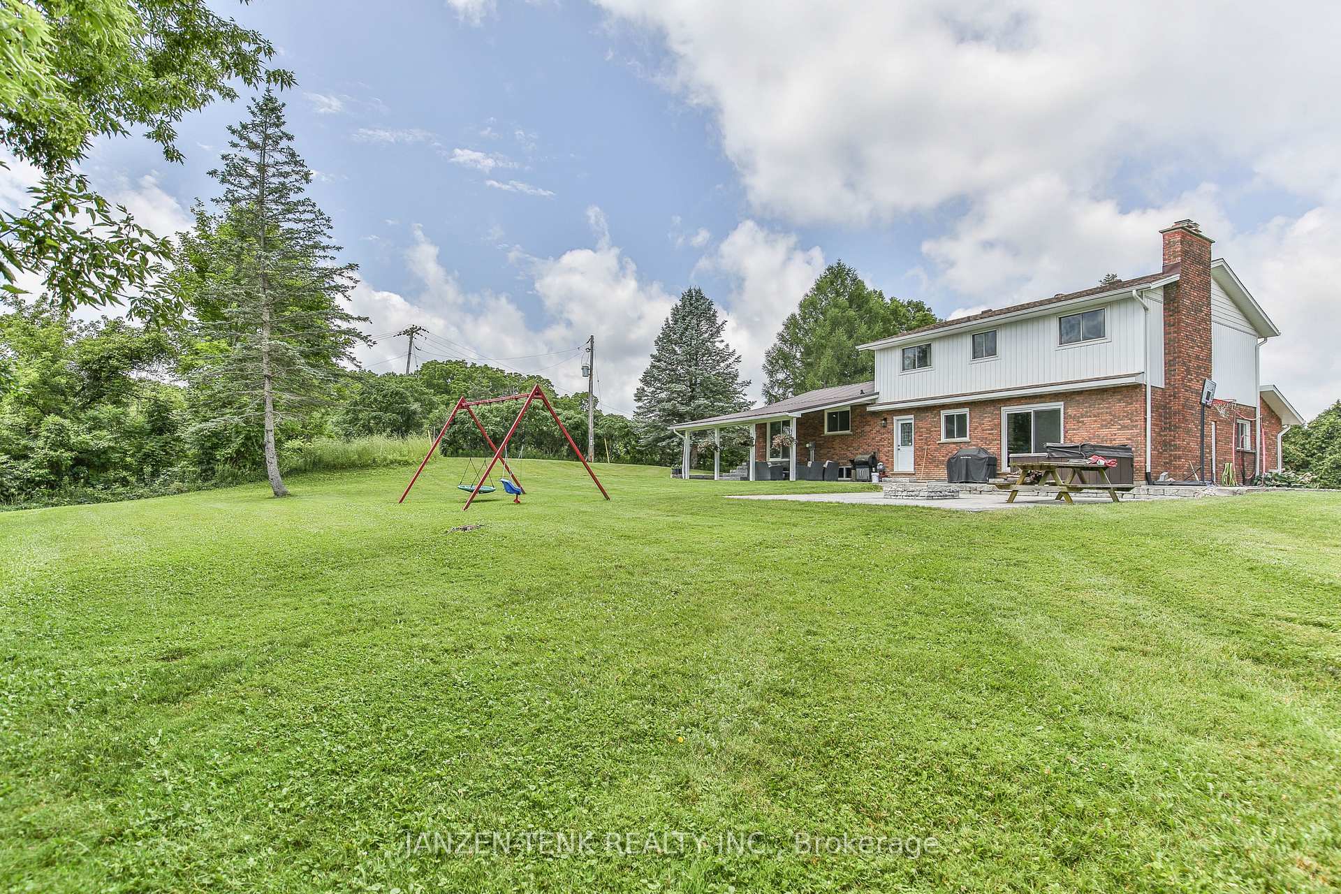 Photo 29 of 9432 Richmond Road, Bayham, Richmond — HOMEH
