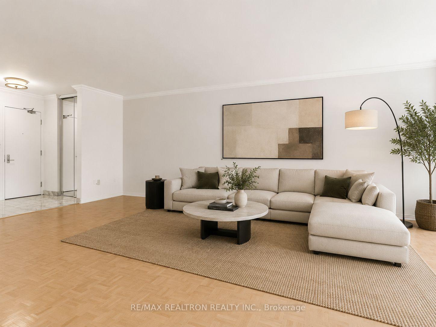 Photo 4 of Unit 402, 10 Tichester Road, Toronto, Forest Hill South — HOMEH