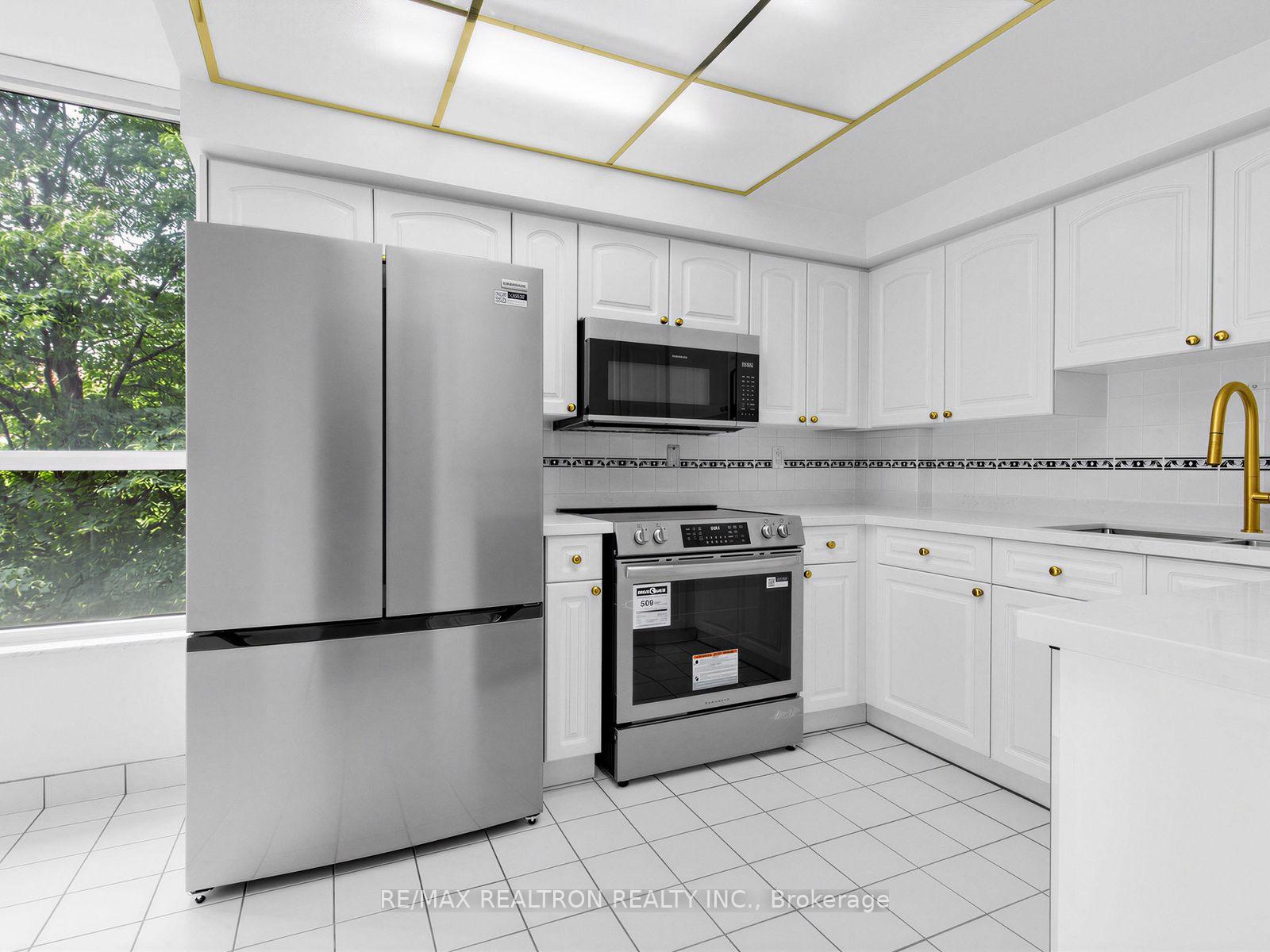 Photo 7 of Unit 402, 10 Tichester Road, Toronto, Forest Hill South — HOMEH
