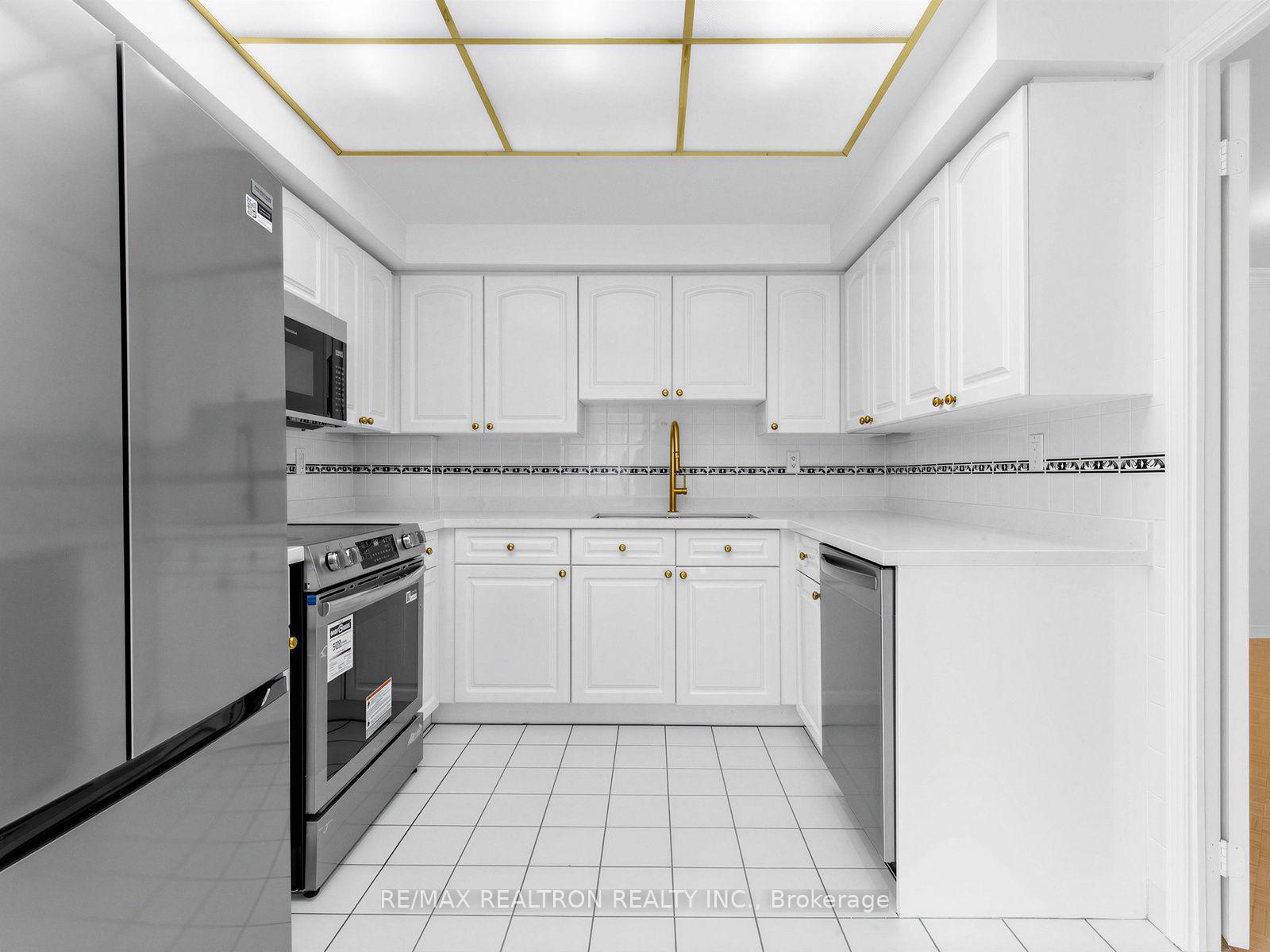 Photo 8 of Unit 402, 10 Tichester Road, Toronto, Forest Hill South — HOMEH