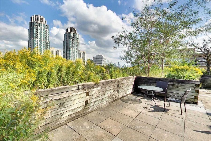 Photo 18 of Unit 402, 10 Tichester Road, Toronto, Forest Hill South — HOMEH