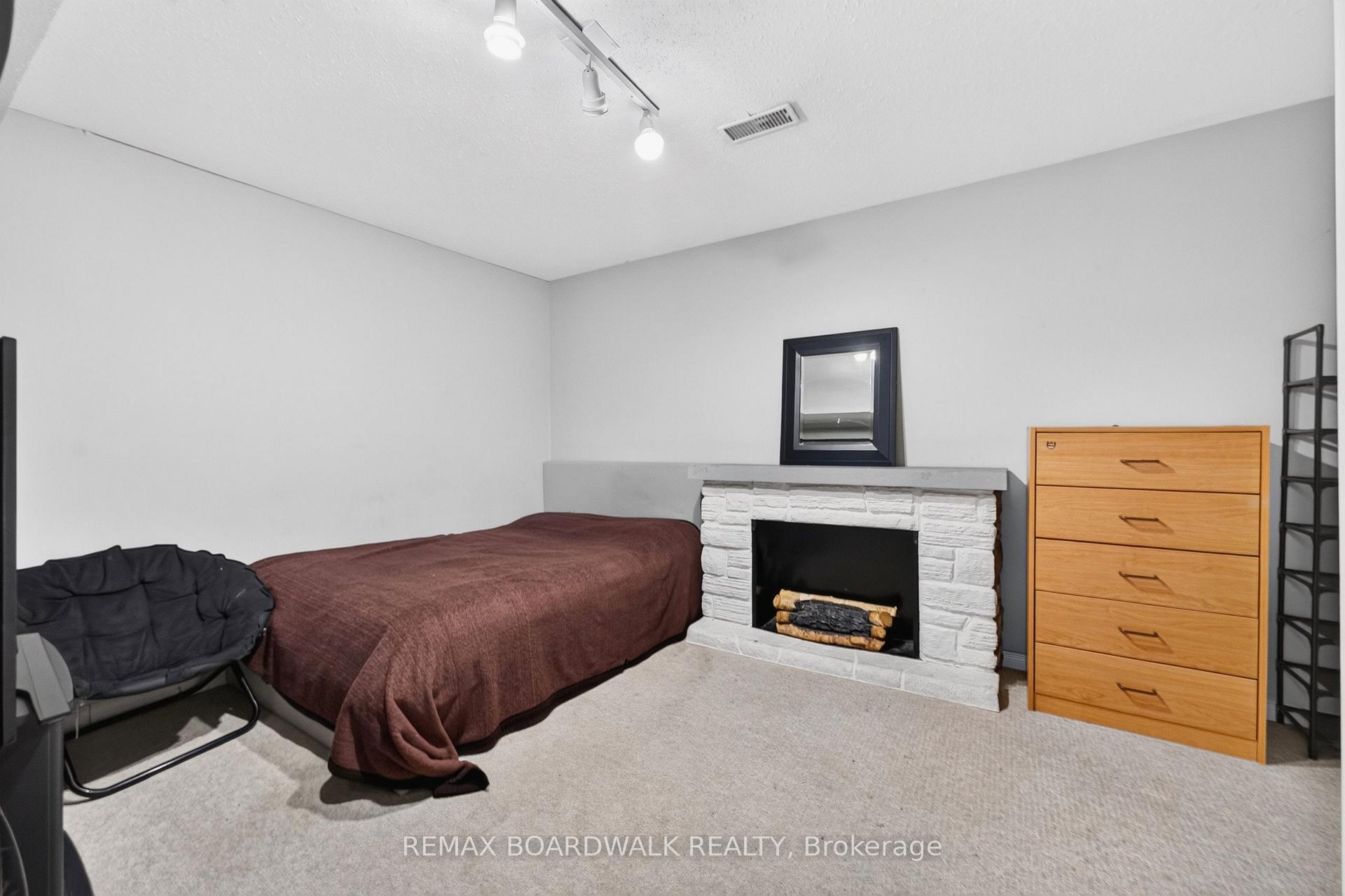 Photo 38 of 86 Vanstone Drive, Ottawa, Kanata - Katimavik — HOMEH