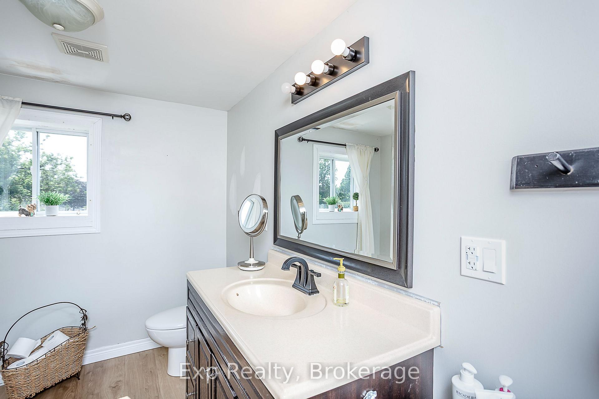 Photo 11 of 94 Latta Drive, Belleville, Thurlow Ward — HOMEH
