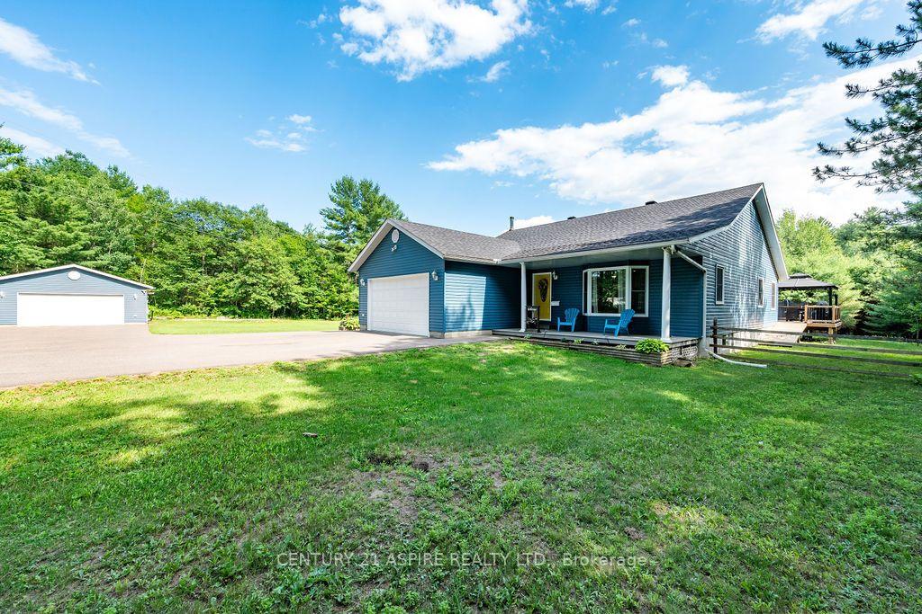 Photo 2 of 48 Plum Tree Lane, Petawawa, Petawawa — HOMEH