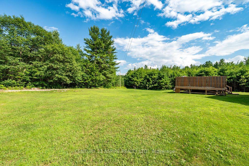 Photo 5 of 48 Plum Tree Lane, Petawawa, Petawawa — HOMEH