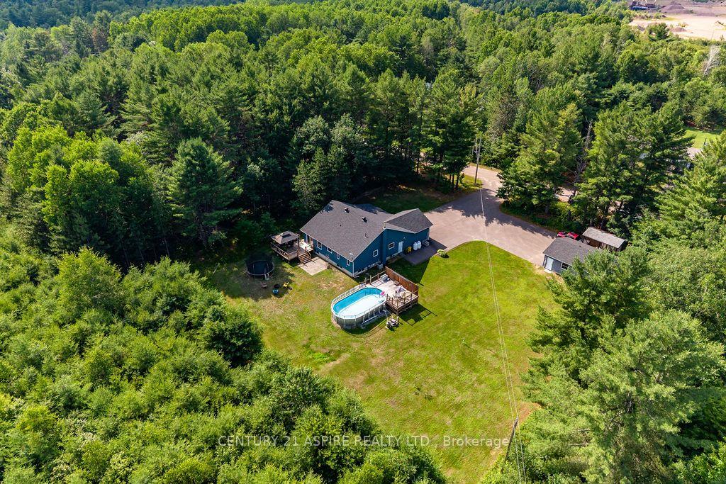 Photo 14 of 48 Plum Tree Lane, Petawawa, Petawawa — HOMEH