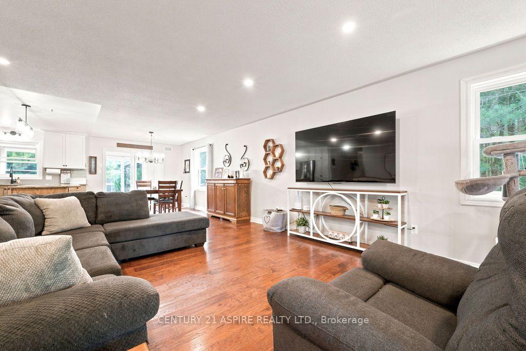 Photo 20 of 48 Plum Tree Lane, Petawawa, Petawawa — HOMEH