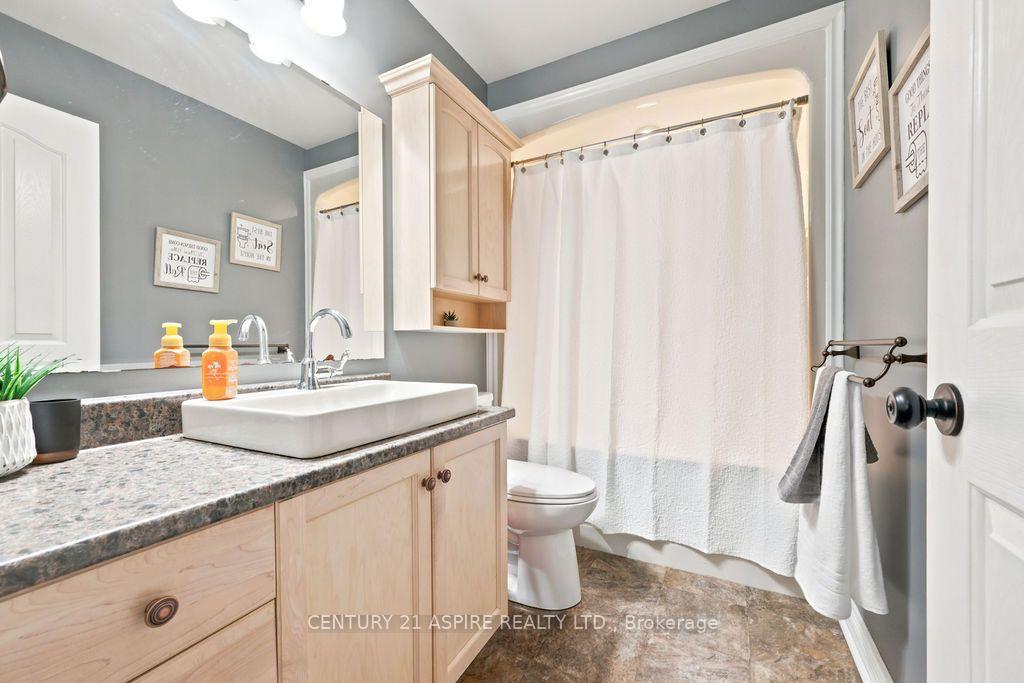 Photo 37 of 48 Plum Tree Lane, Petawawa, Petawawa — HOMEH