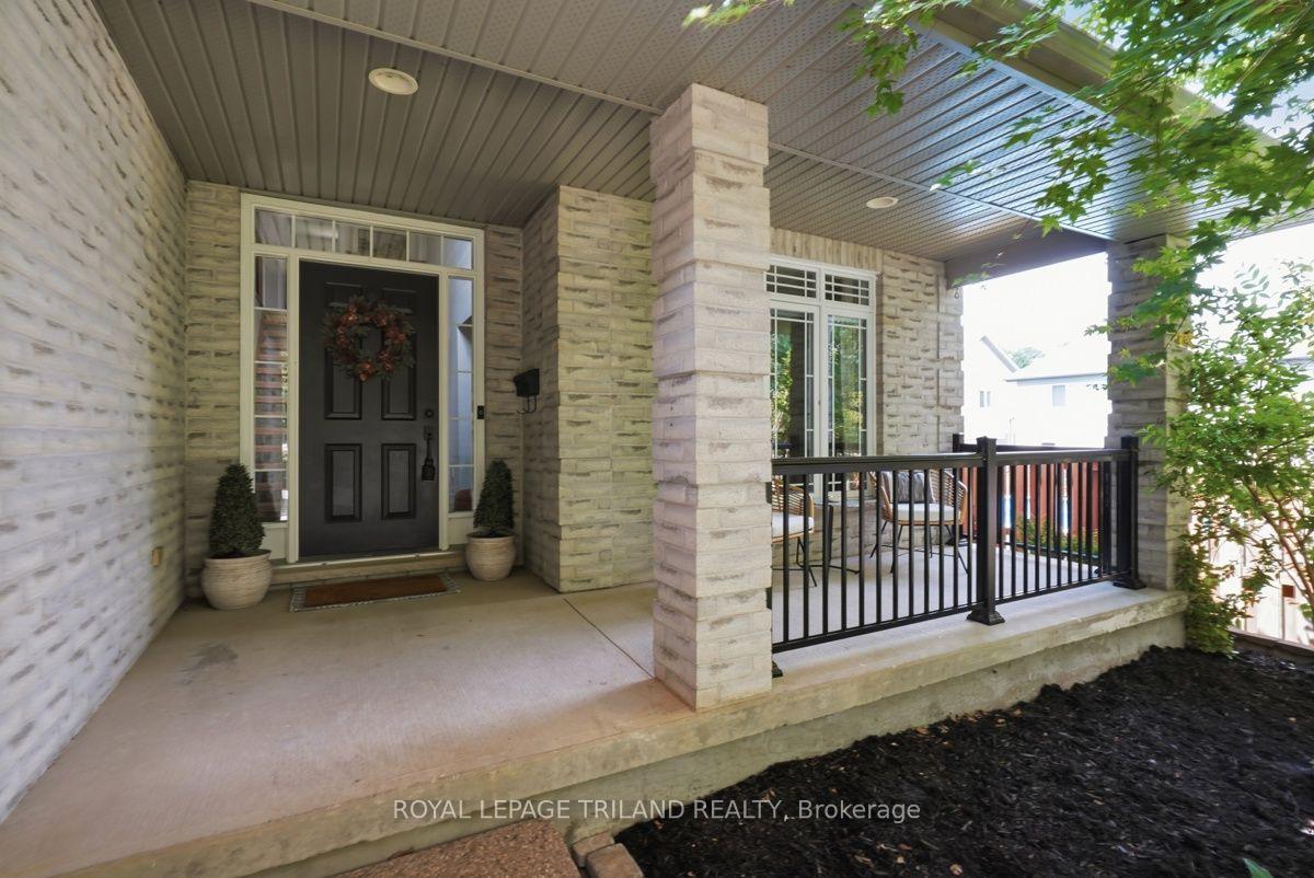 Photo 3 of 921 Guildwood Boulevard, London, North M — HOMEH