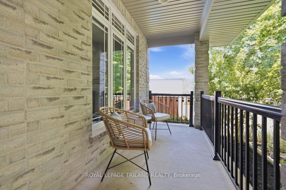 Photo 4 of 921 Guildwood Boulevard, London, North M — HOMEH