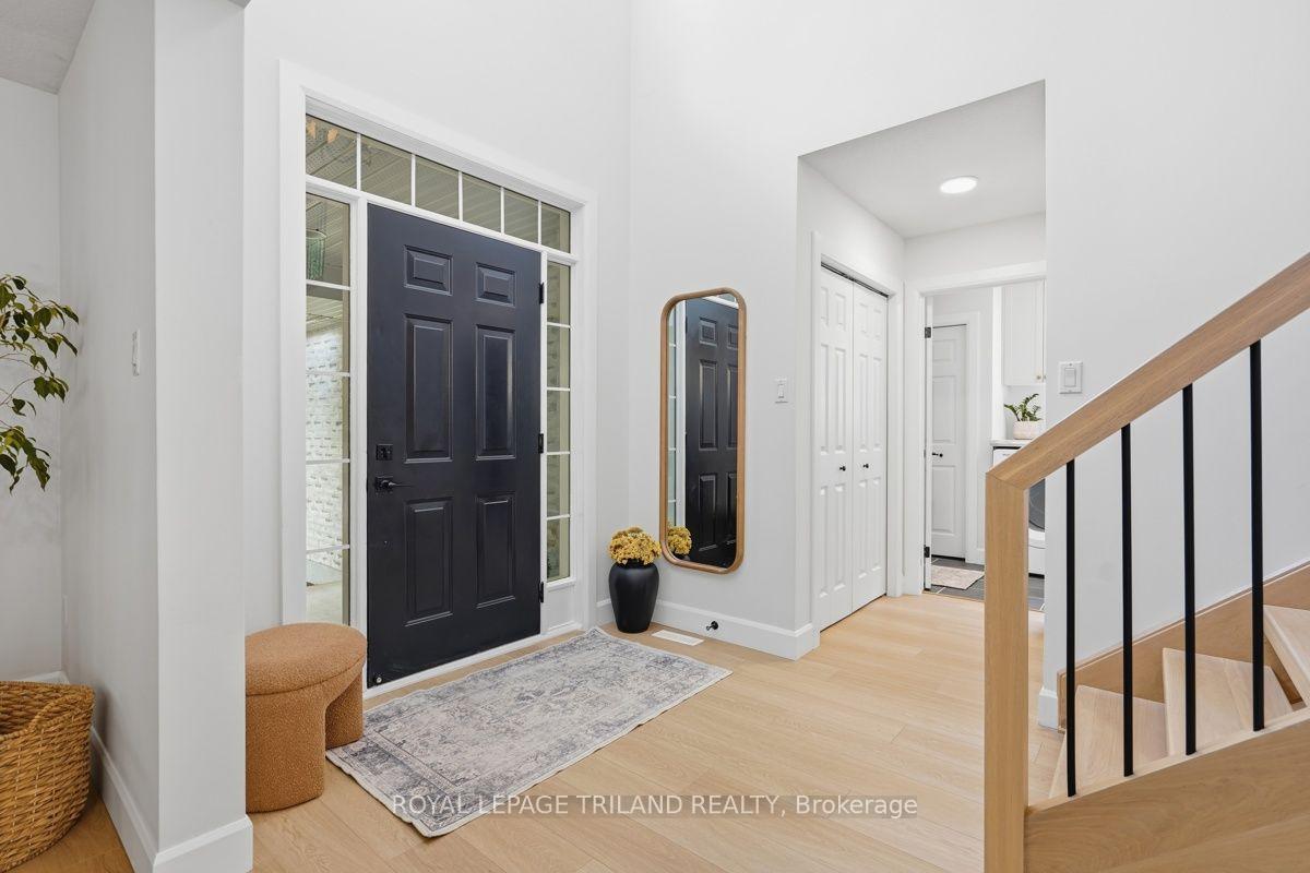 Photo 6 of 921 Guildwood Boulevard, London, North M — HOMEH