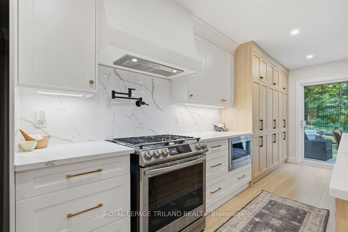 Photo 17 of 921 Guildwood Boulevard, London, North M — HOMEH