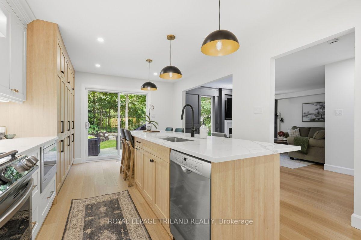 Photo 19 of 921 Guildwood Boulevard, London, North M — HOMEH