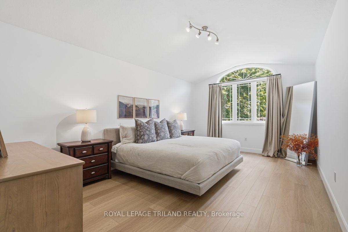 Photo 24 of 921 Guildwood Boulevard, London, North M — HOMEH