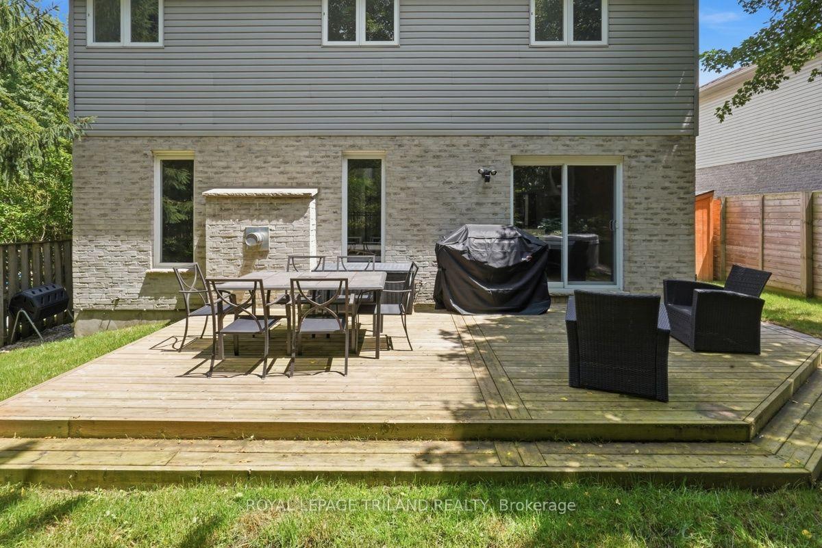 Photo 43 of 921 Guildwood Boulevard, London, North M — HOMEH