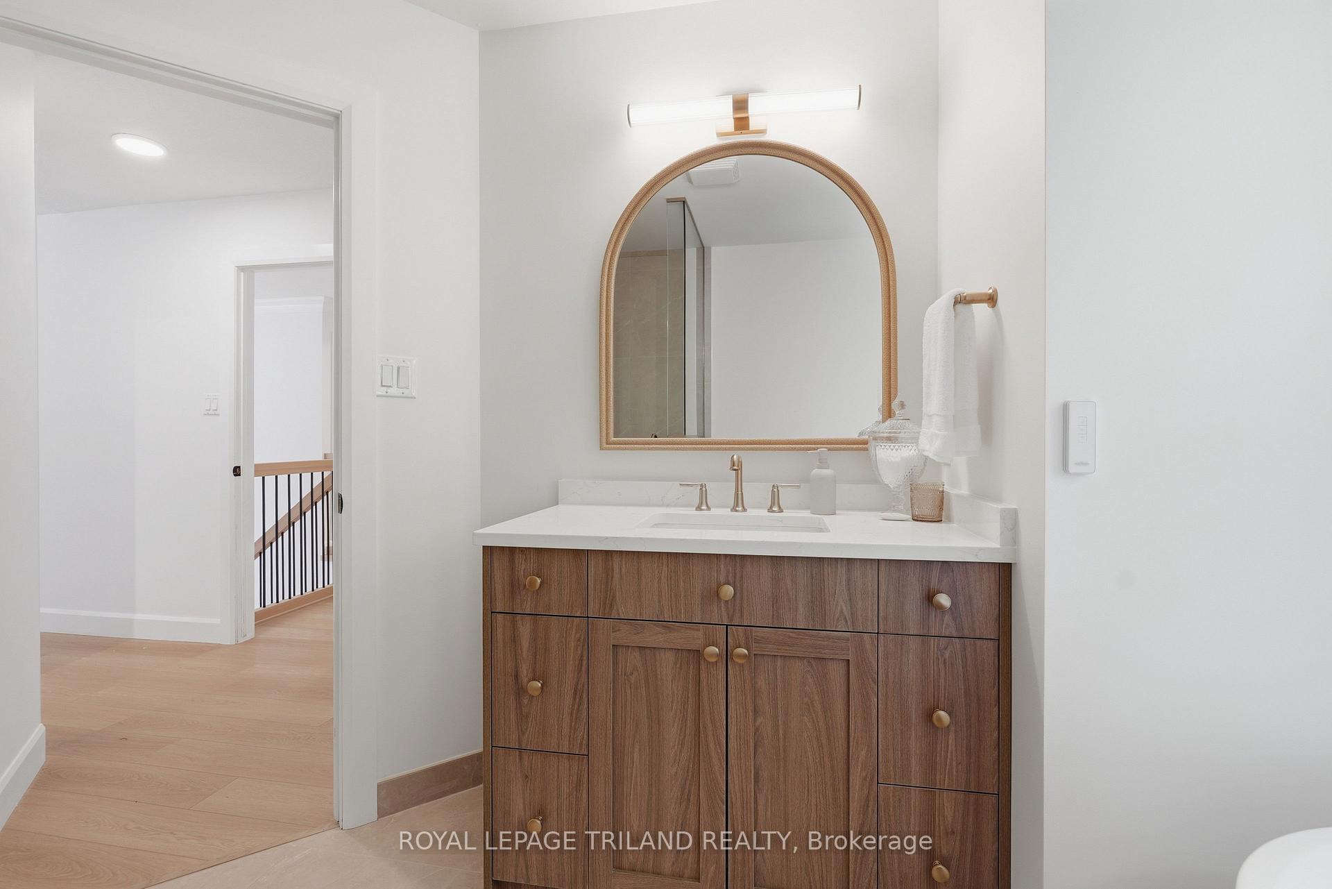 Photo 28 of 921 Guildwood Boulevard, London, North M — HOMEH