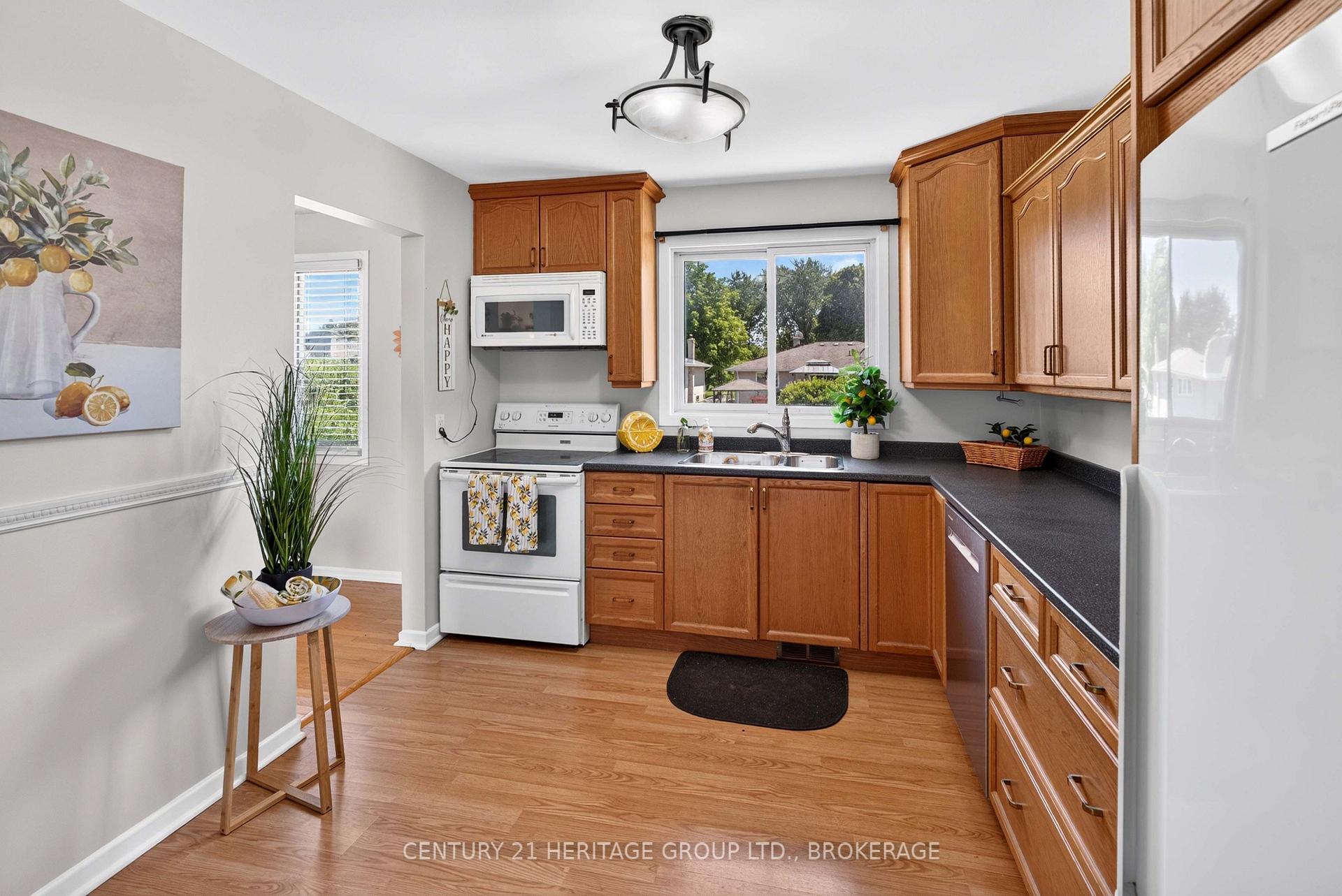 Photo 7 of 52 Lochinvar Road, Kingston, West of Sir John A. Blvd — HOMEH