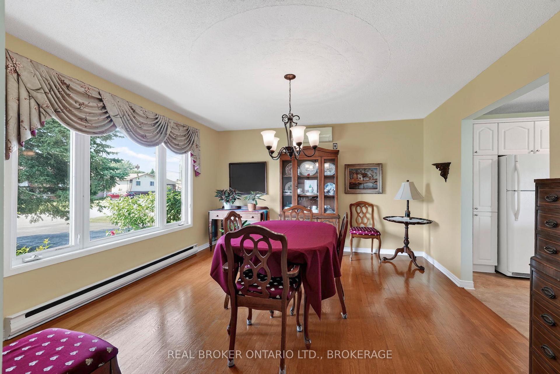 Photo 5 of 11 Albert Street, Casselman, Casselman — HOMEH
