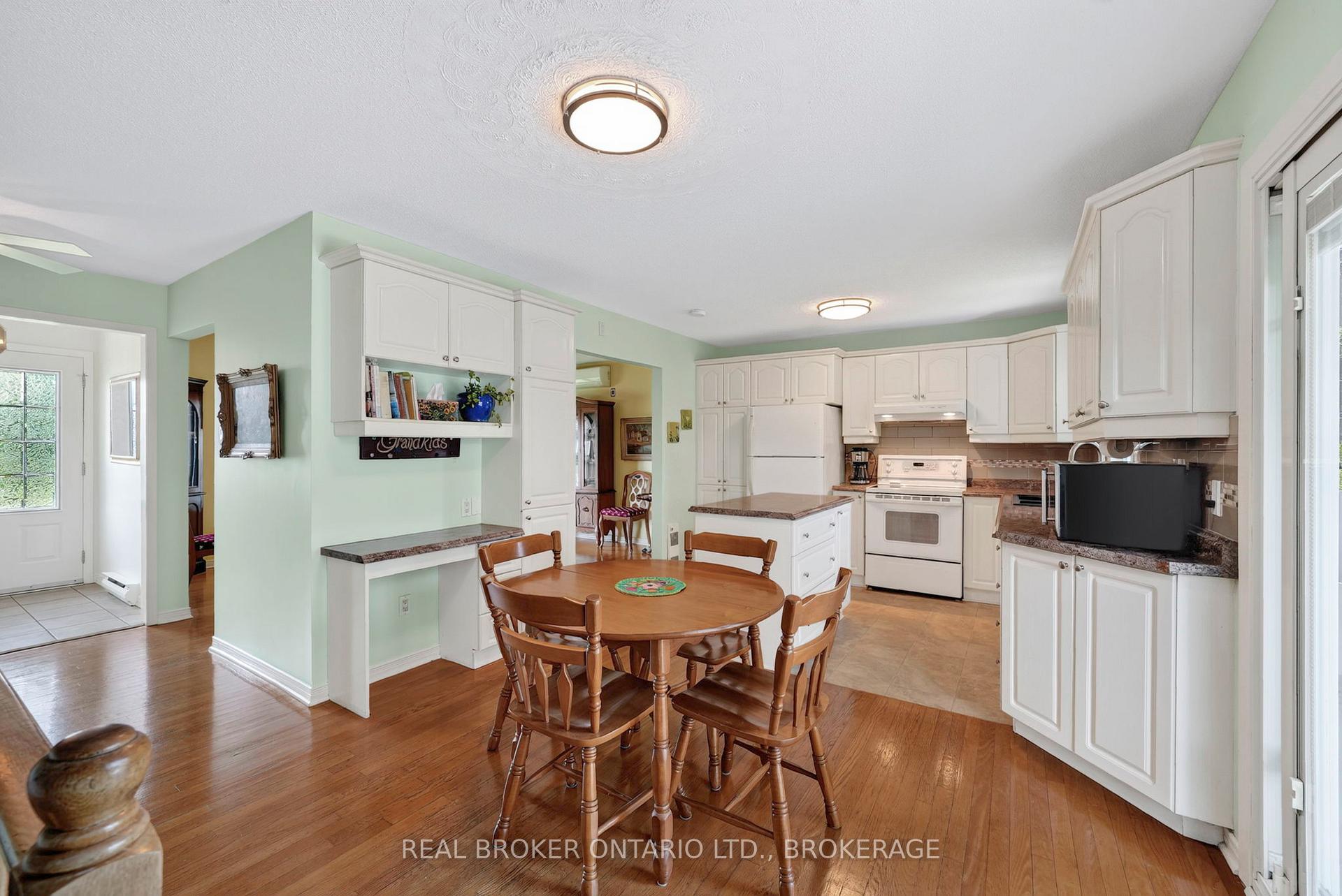 Photo 9 of 11 Albert Street, Casselman, Casselman — HOMEH